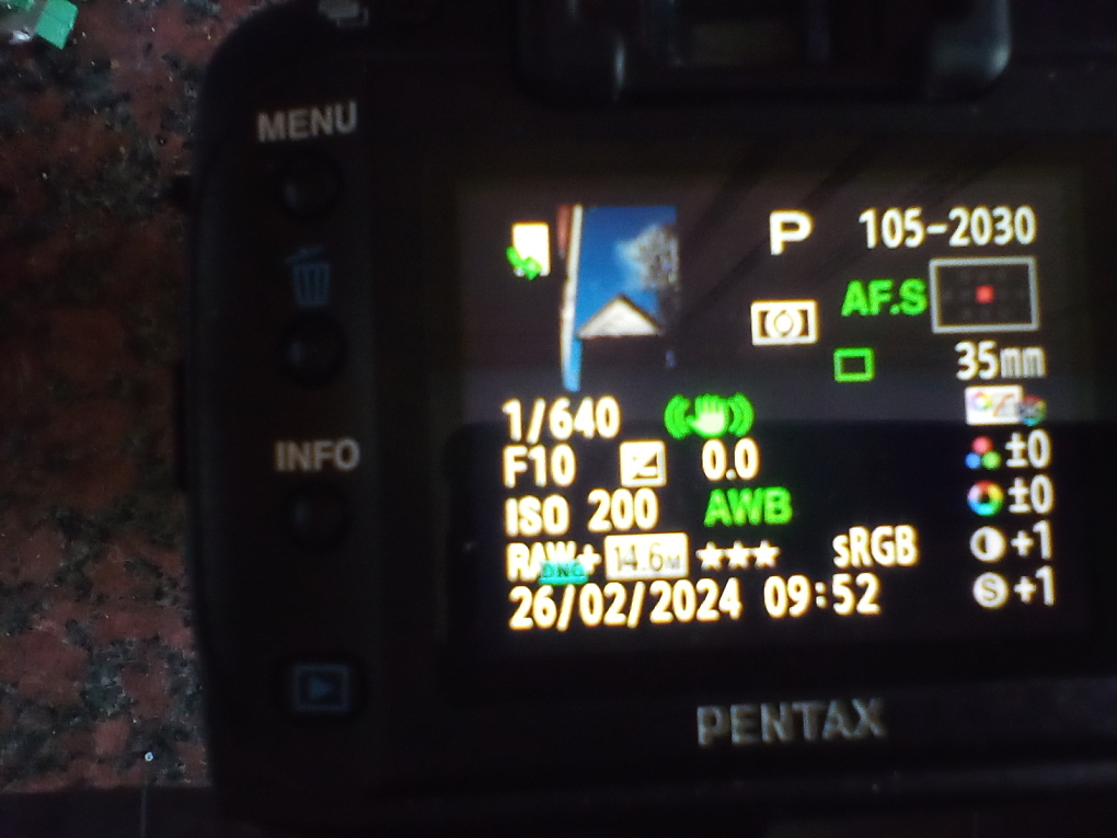 Comment Image
