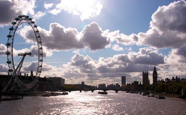 Thames, looking west