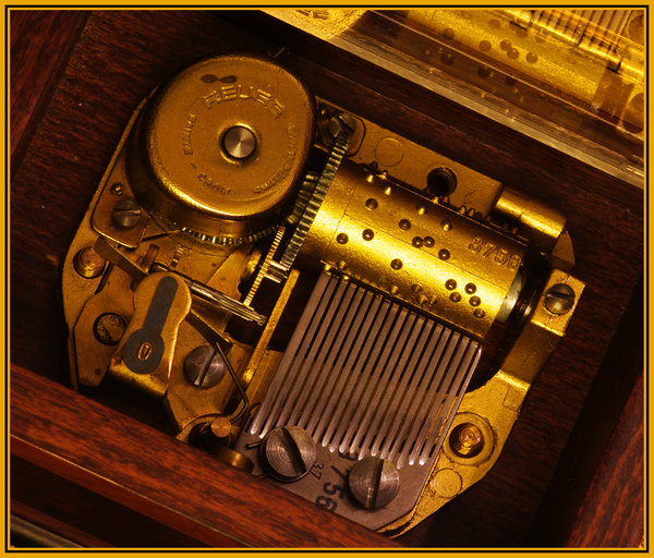Reuge Music Box