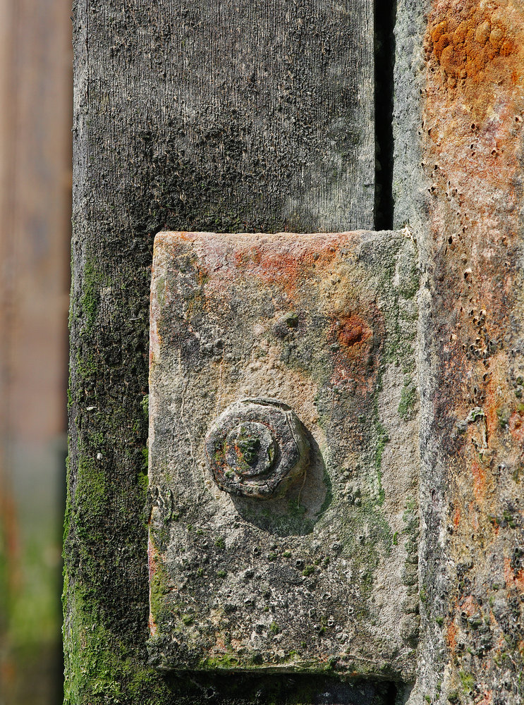 Weathered Steel Fixing