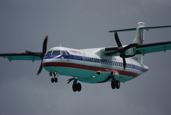 ATR-72_Maho