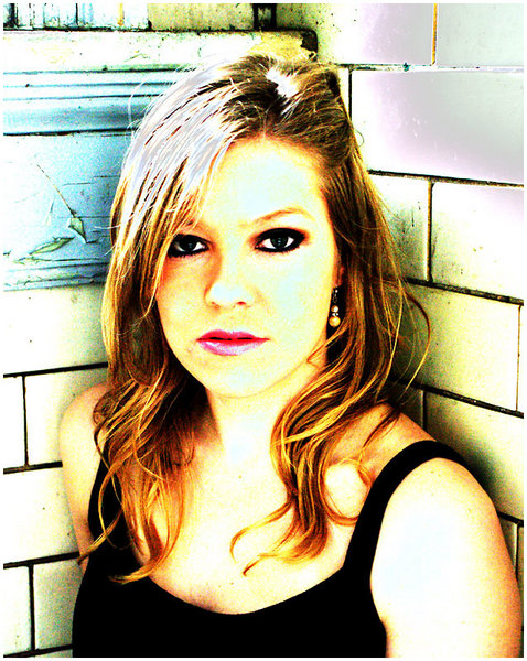 Linzi in False Colour