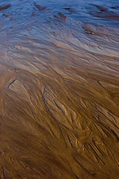 shapess and colours in the sand
