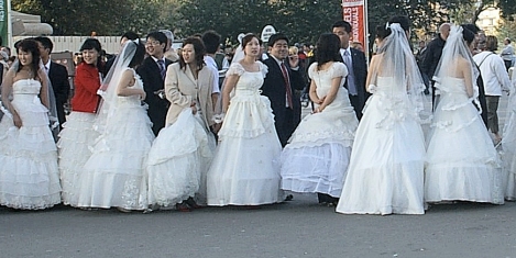 Wedding  queue