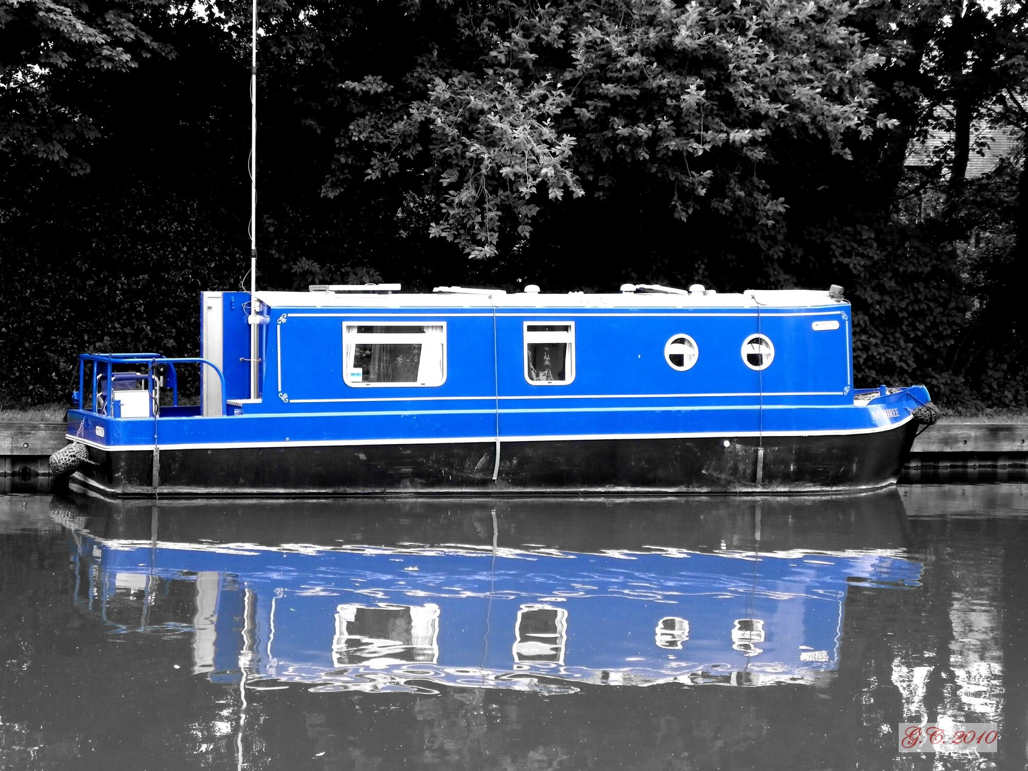 House boat