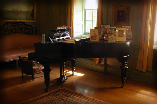 Piano from the Thirties