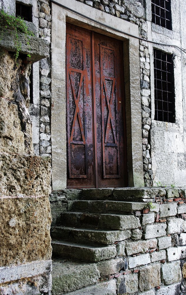Rusted Door