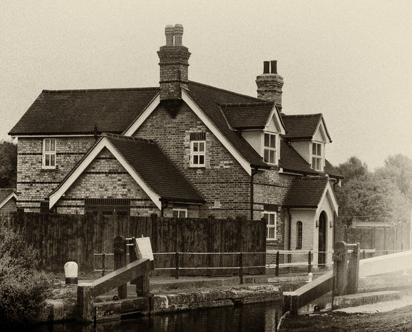 Lock cottage