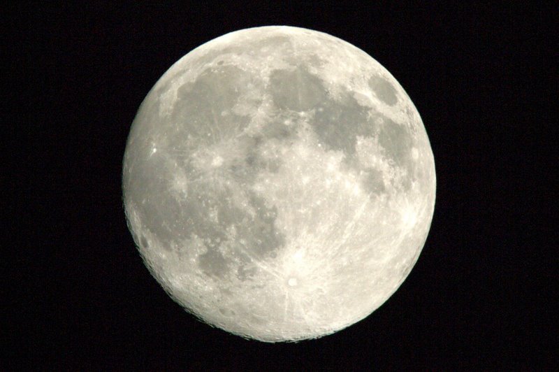 Moon at 714mm