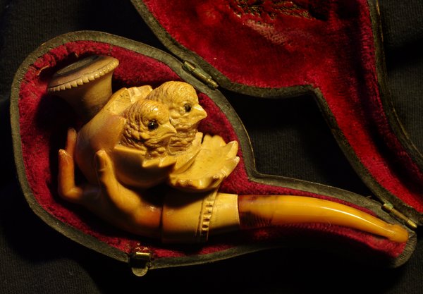 Cheroot Holder