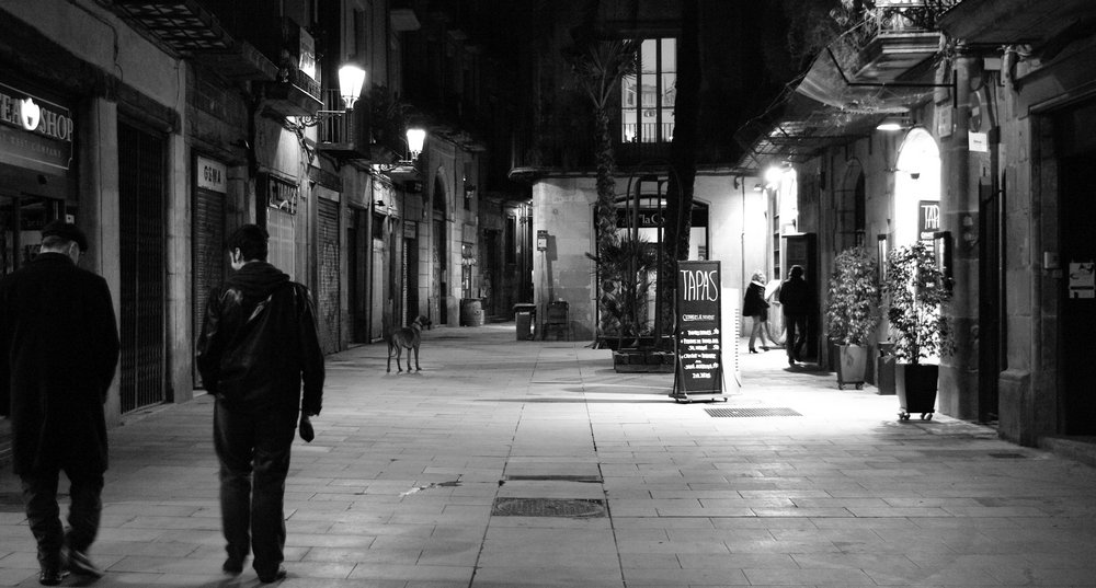 Late Night Stroll  in Barri Gotic