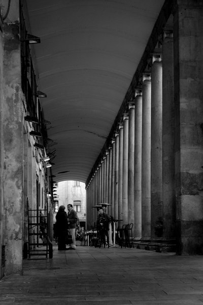 Colonnade 2