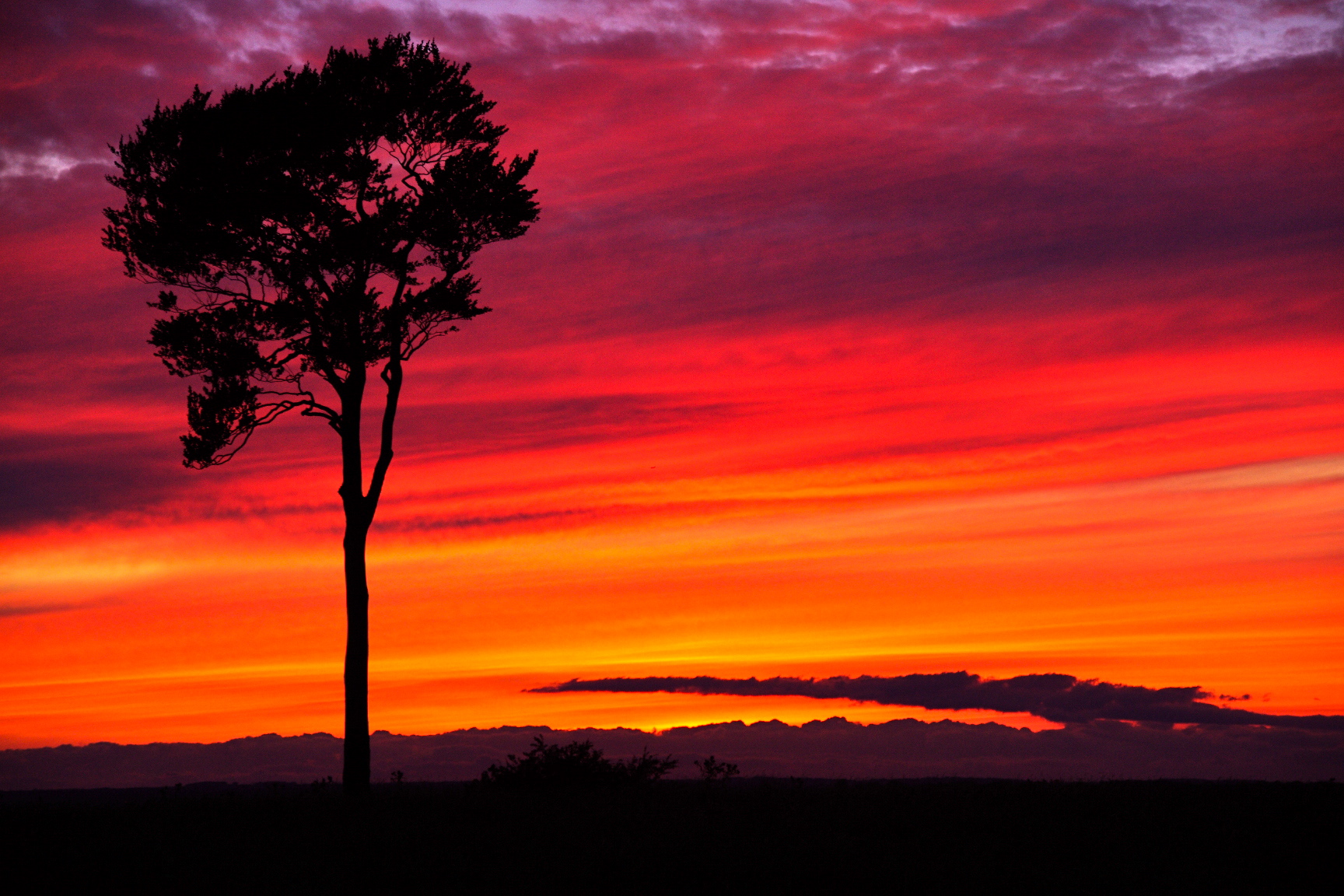 Sunset Olivers Castle Devizes Wiltshire