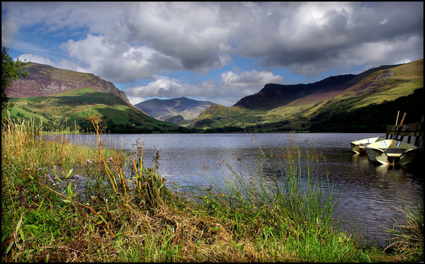 Snowdon flanked by Y Garn II and Mynedd Mawr