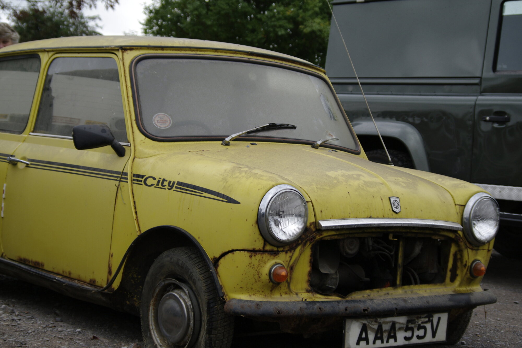 Mr Beans old yellow mini???