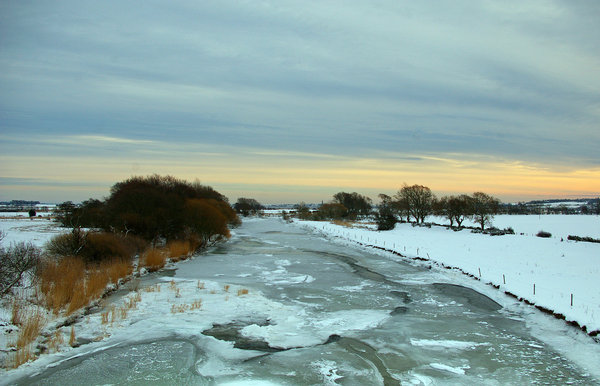 Winter scene Montrose South esk