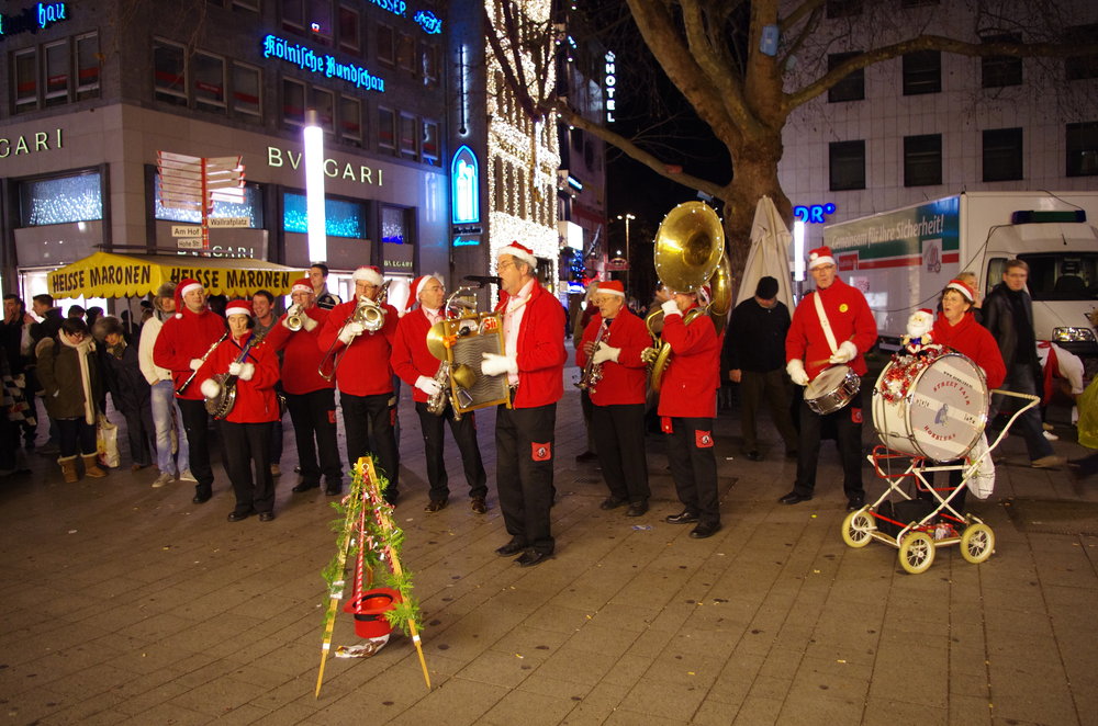 Christmas Carols in Cologne