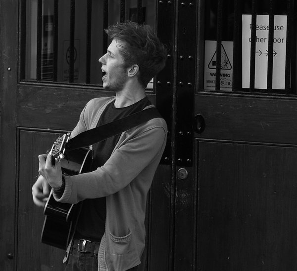 Busker, Guildford