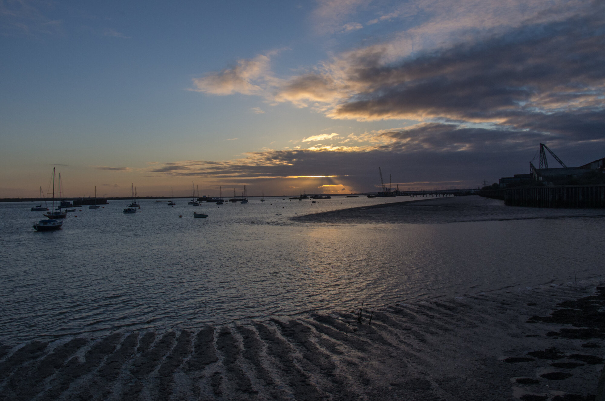 Sunrise on the Thames