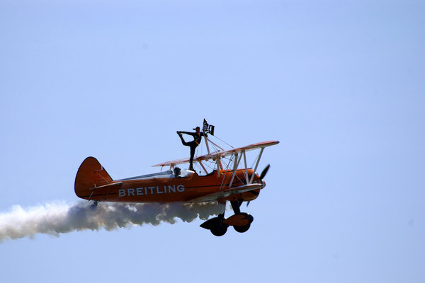 Wing walker