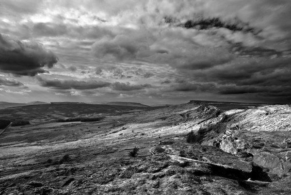 Peak District mono