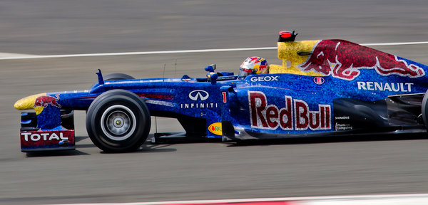 Vettel coming through Becketts