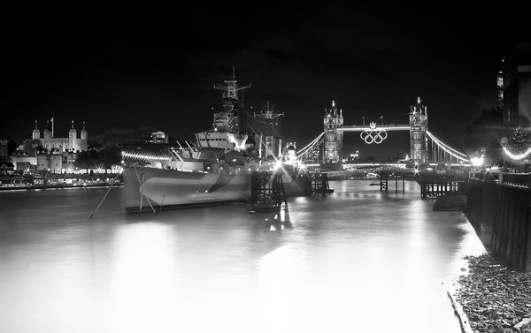 those 2 towers and that ship