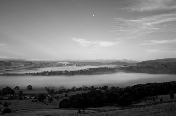 Towards Castleton