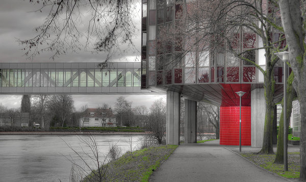 The same red tiles....