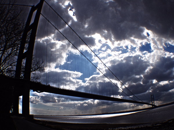Hunber Bridge