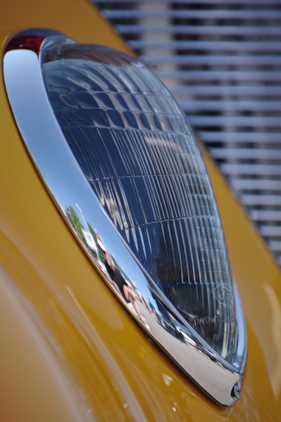 Car show chrome study