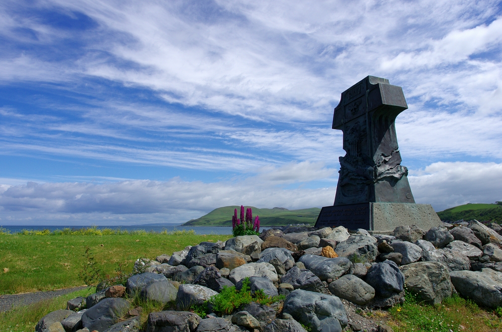 Lendalfoot memorial
