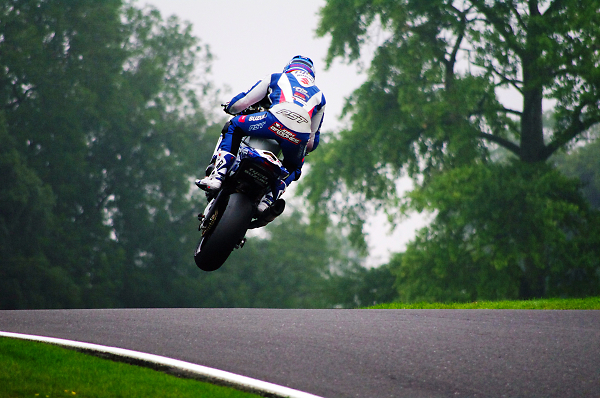 josh brooks at cadwell park
