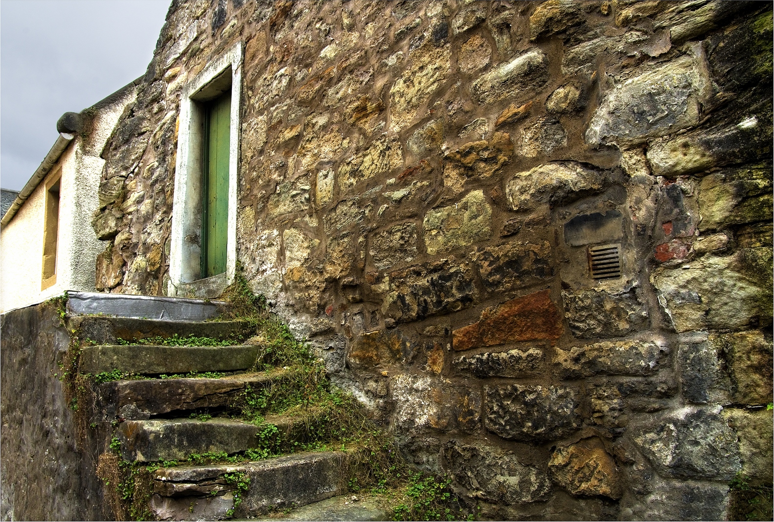 Green door