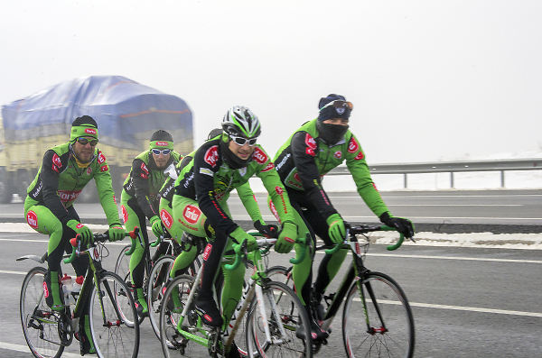 Exercising Bicycle Racing Team II