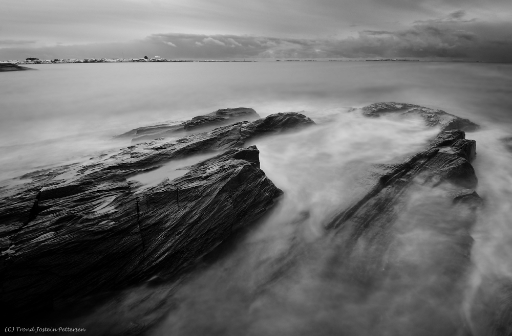 Flowing sea