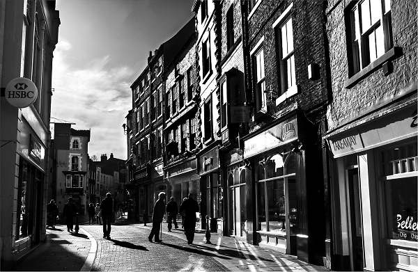 Sunlight in Saddler Street