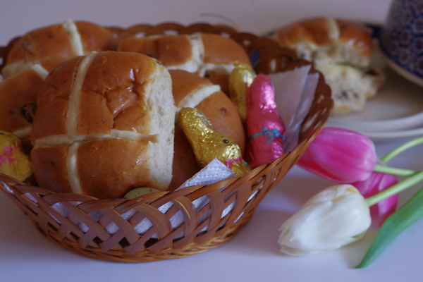 Hot cross buns, hot cross buns,!!!
