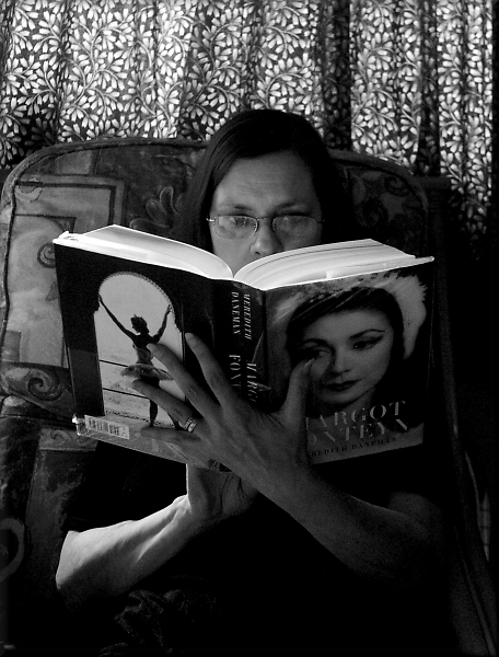 Day 26 Never alone with a good book