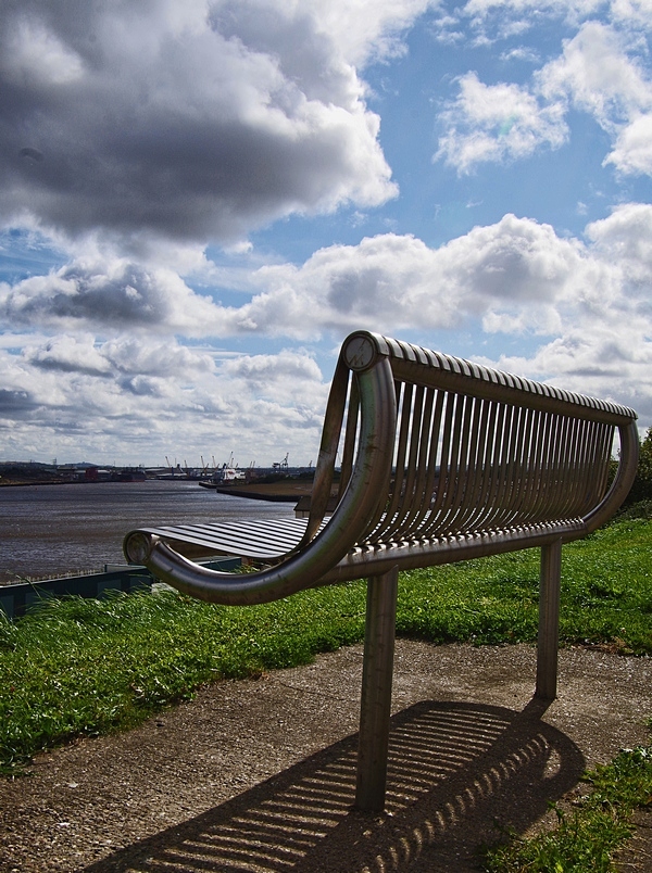 Seat with a view on the Tyne