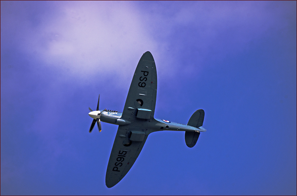 The Spitfire - The Best of the Few