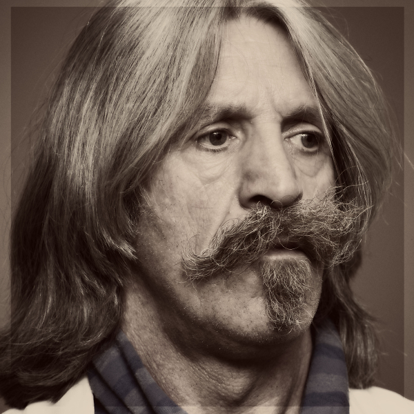 Alan - a harp Player