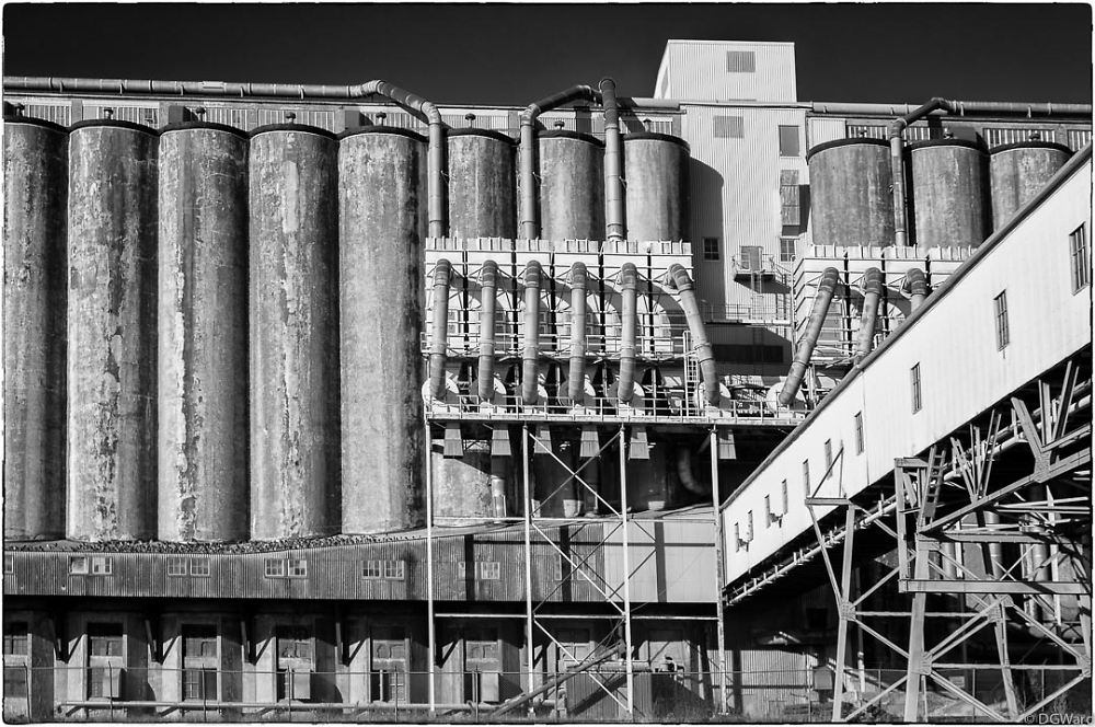 Grain storage and shipping