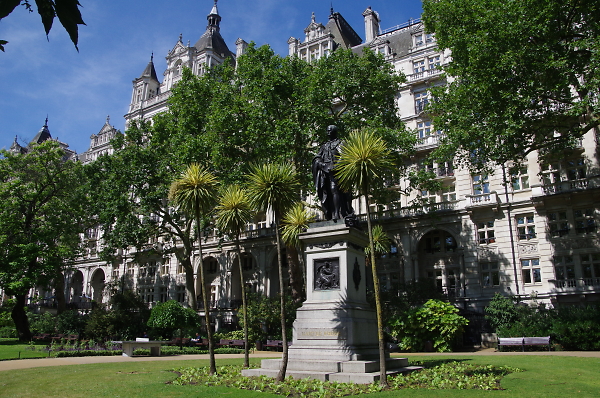 Whitehall Gardens