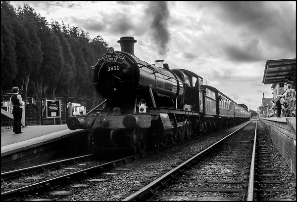 GWR 2-8-0 no. 3850 at Bishop's Lydeard
