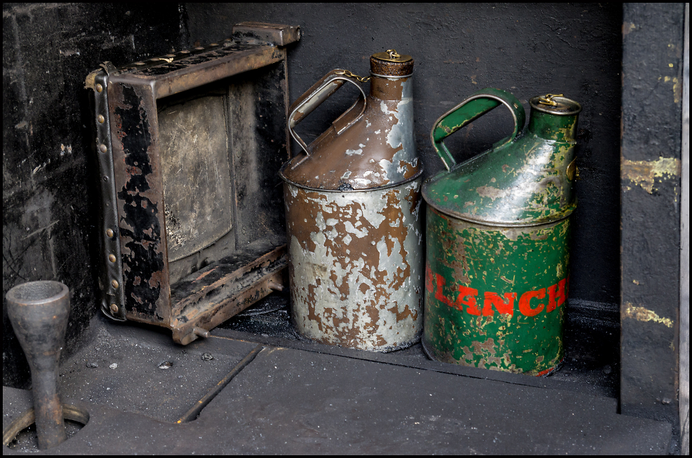 Oil Cans