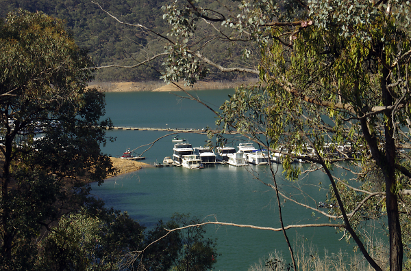 Houseboat Harbour