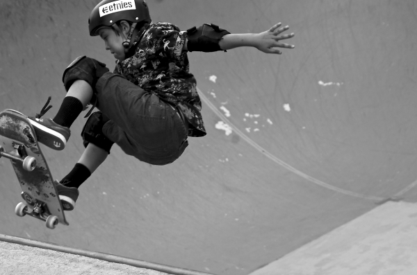 Skating Elanora