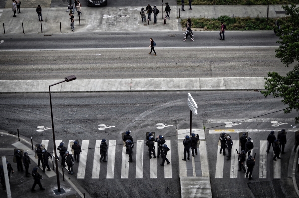 Law-abiding citizens use zebra-crossings