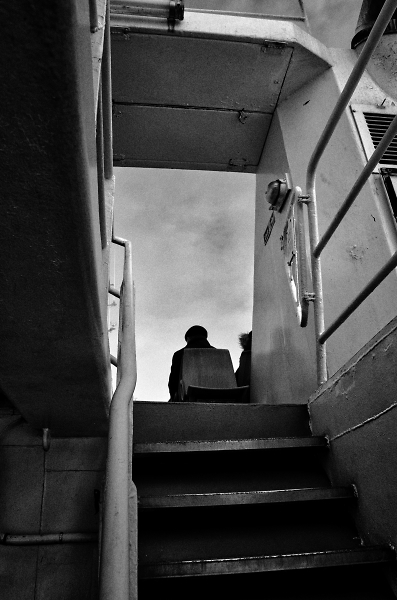 British 1950s thriller - the spy on the upper deck